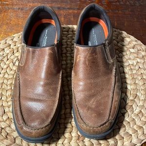Men’s brown size 12 Rockport slip on shoe